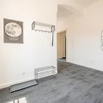 Апартаменти Whats *